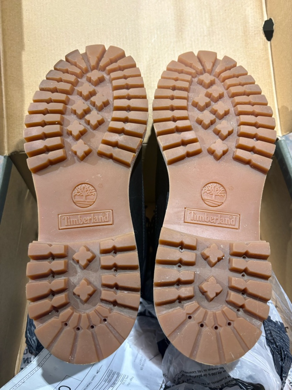 Timberland Black Leather Hiking-Style Boots with Tan Lug Sole - Picture 3 of 3